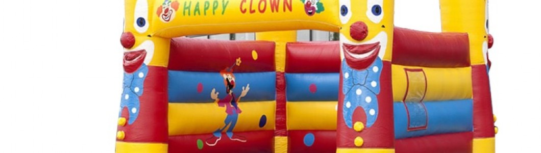 A Guide to Booking Bouncy Castles During Peak Seasons in the UK